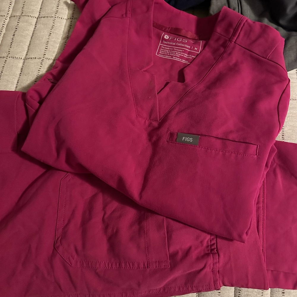 Figs scrub set